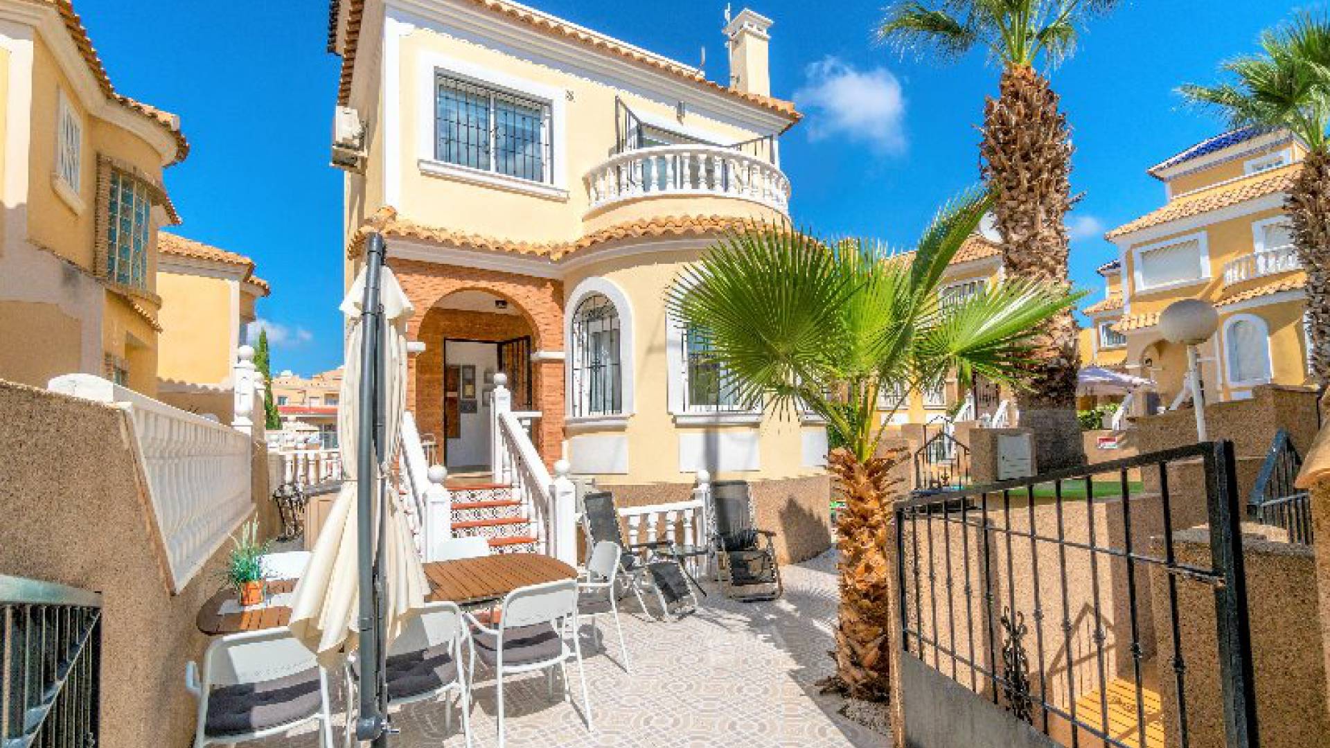 Wederverkoop - Villa - Villamartin - costa dorada