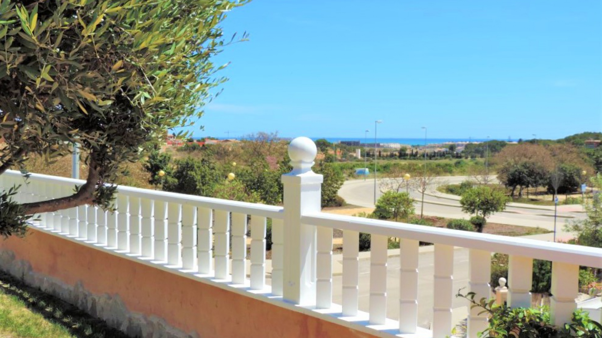 Wiederverkauf - Villa - Orihuela Costa - Lomas de Don Juan