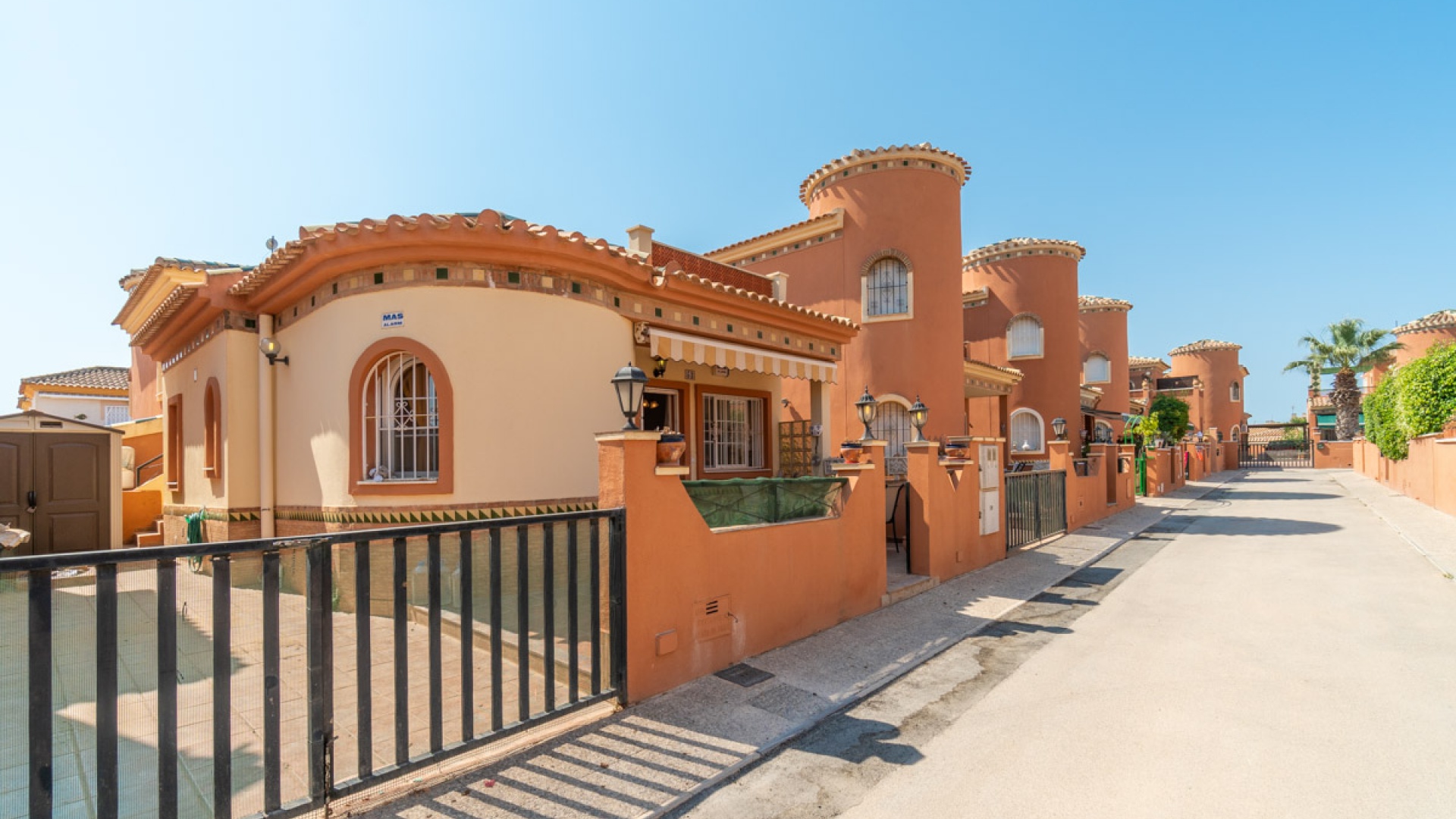 Wiederverkauf - Villa - Playa Flamenca - villas san luis