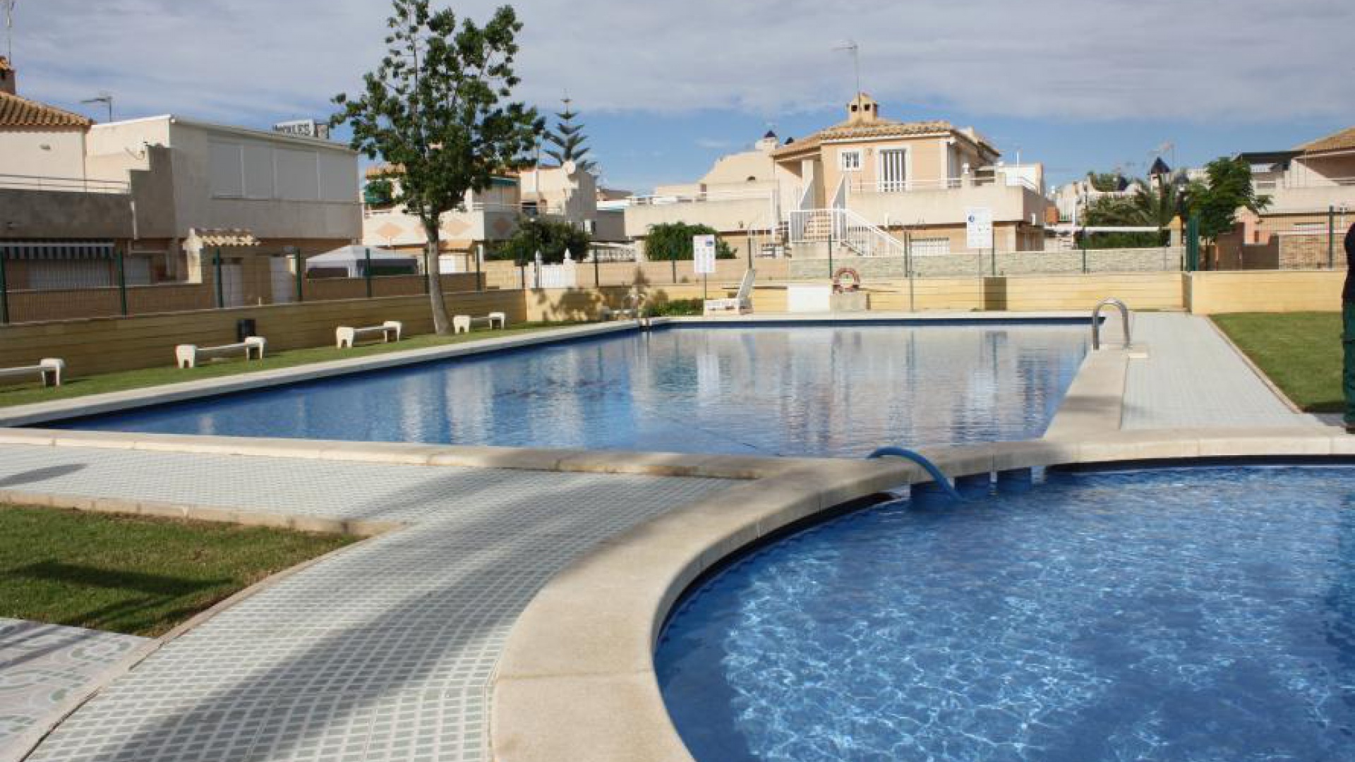 Wiederverkauf - Villa - Torrevieja - res aquapark