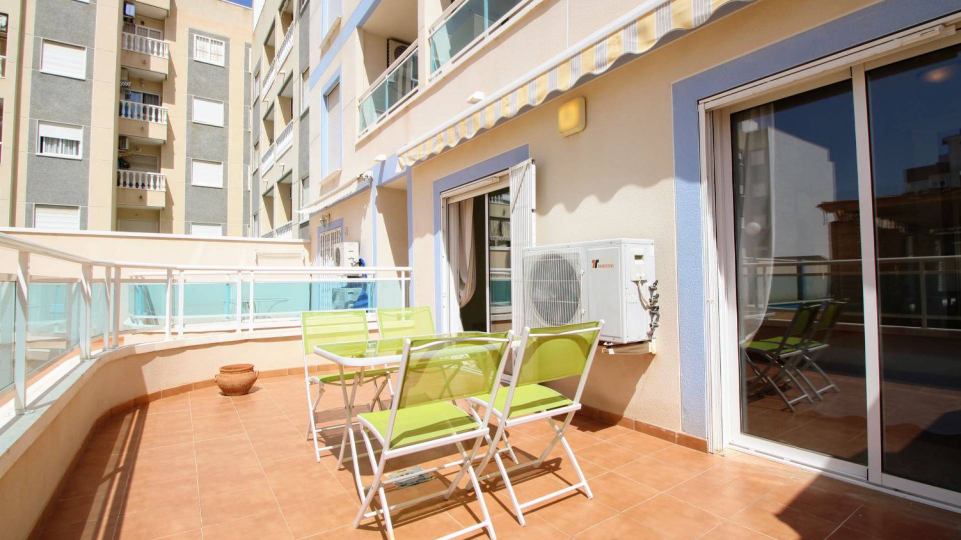 Wiederverkauf - Wohnung - Torrevieja - Beachside Torrevieja