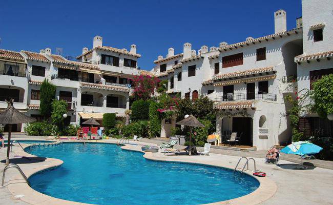 Köp ett hus i Cabo Roig Orihuela Costa