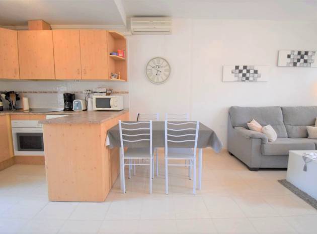 Resale - Apartment - Villamartin