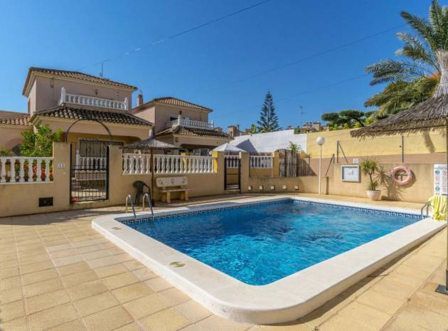 Resale - Villa - Villamartin - El Galan