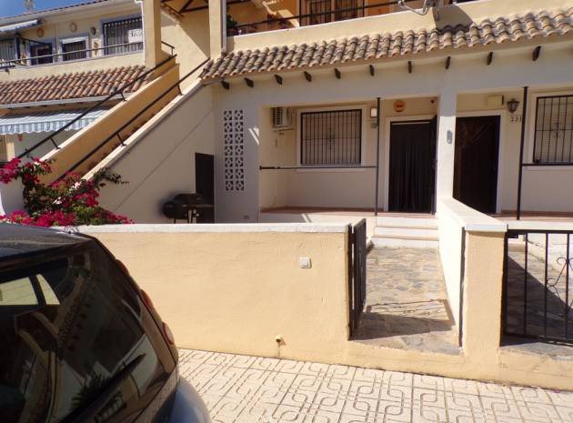 Resale - Apartment - Villamartin - lomas del golf