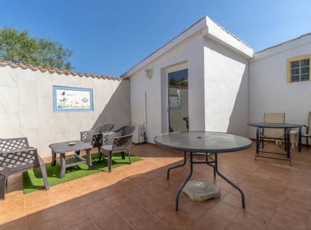 Resale - Villa - Playa Flamenca - las chismosas