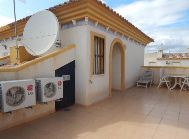 Resale - Townhouse - Villamartin