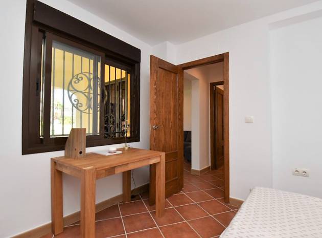 Revente - Appartement - Punta Prima - punta marina