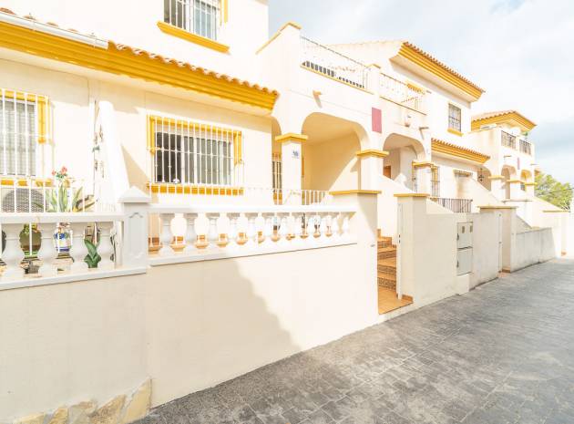 Resale - Townhouse - Los Altos - laderas del sol