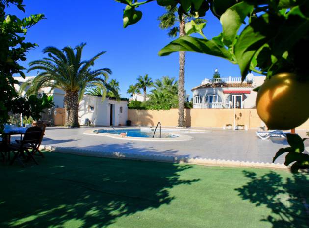 Resale - Villa - Torrevieja - san luis