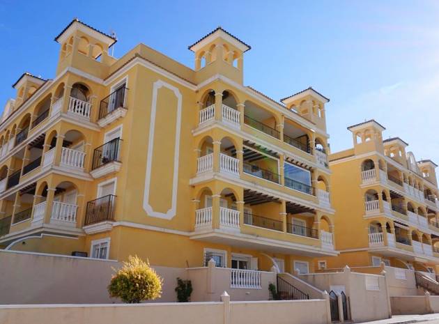 Resale - Apartment - Algorfa - fontana