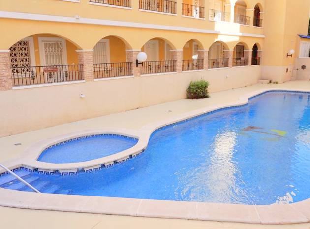 Resale - Apartment - Algorfa - fontana