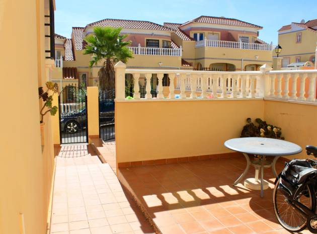 Resale - Villa - Villamartin - bosque de las lomas