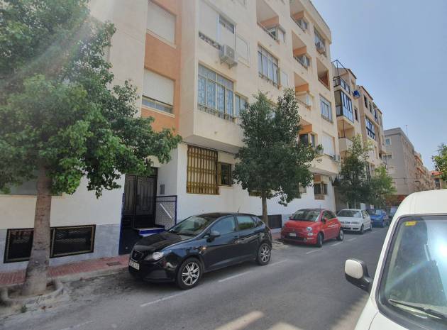 Resale - Apartment - Torrevieja - Beachside Torrevieja