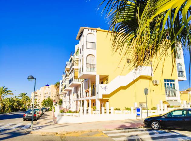 Återförsäljning - Lägenhet - Torrevieja - mar azul