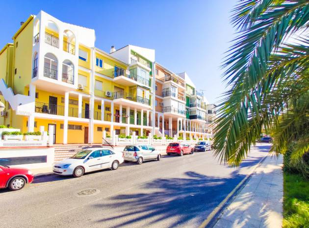 Återförsäljning - Lägenhet - Torrevieja - mar azul