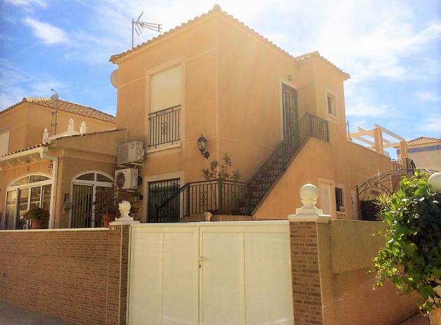 Resale - Villa - Los Balcones