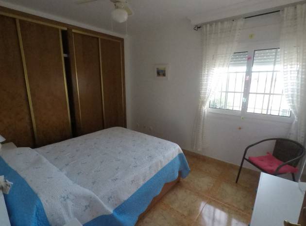 Resale - Apartment - Villamartin