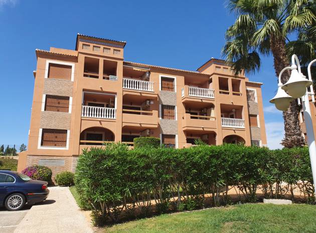 Resale - Apartment - Villamartin