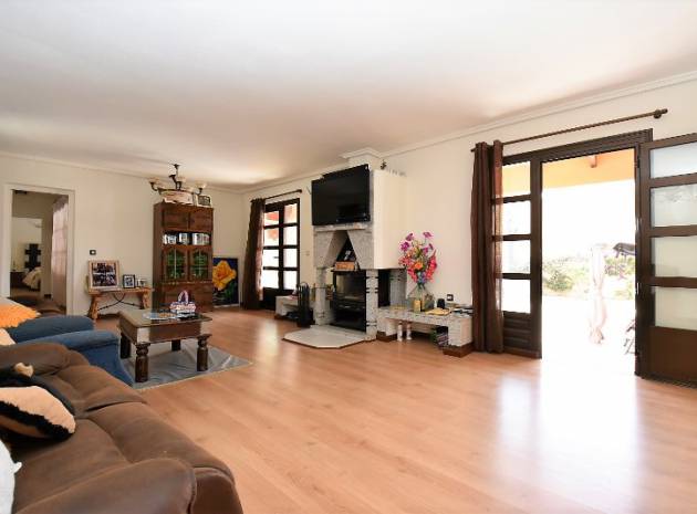 Resale - Villa - Villamartin