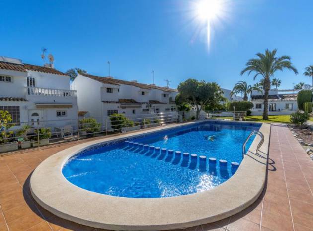 Resale - Townhouse - Villamartin - verdemar