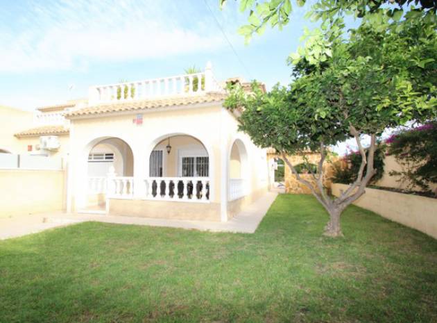 Resale - Villa - Los Balcones