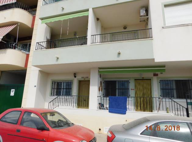 Återförsäljning - Lägenhet - Formentera del Segura - edificio picasso