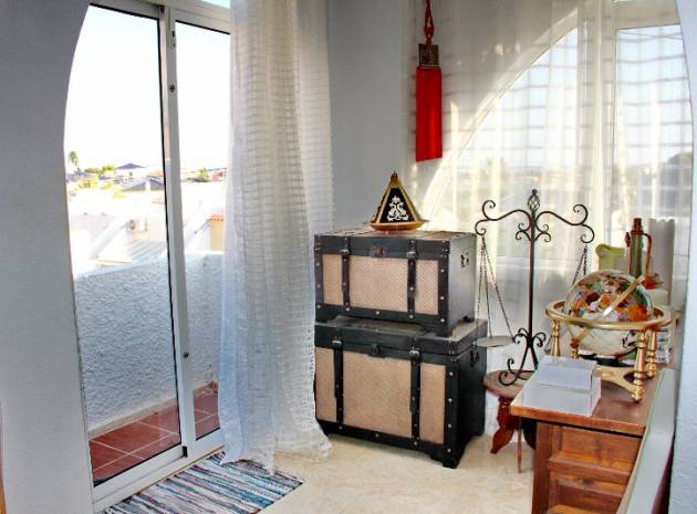 Resale - Villa - Villamartin - blue lagoon