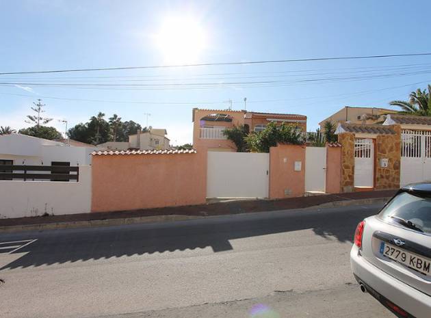 Resale - Villa - Los Balcones