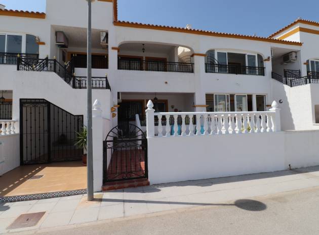 Återförsäljning - Lägenhet - San Miguel de Salinas - Vistabella Golf