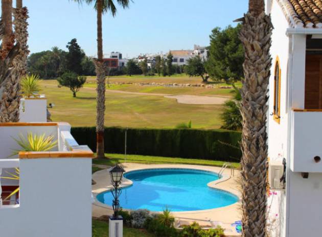 Återförsäljning - Villa - Orihuela Costa - Villamartin