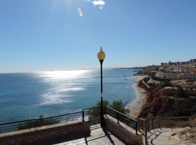 Resale - Apartment - Cabo Roig