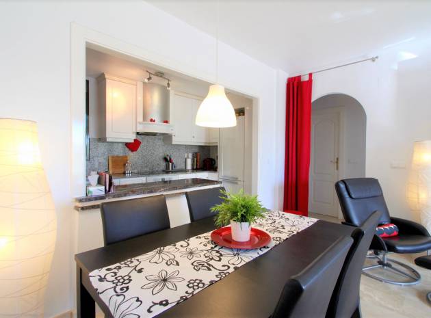 Resale - Apartment - Villamartin