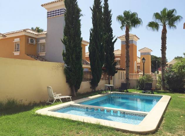 Resale - Villa - Villamartin - El Galan