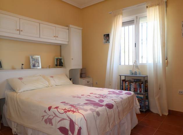 Resale - Villa - Dolores