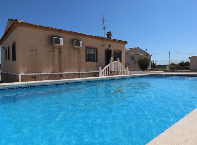 Resale - Villa - Dolores