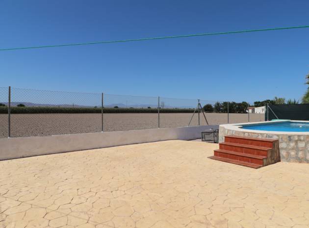 Resale - Villa - Dolores