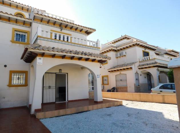 Återförsäljning - Villa - Cabo Roig - Lomas de Cabo Roig