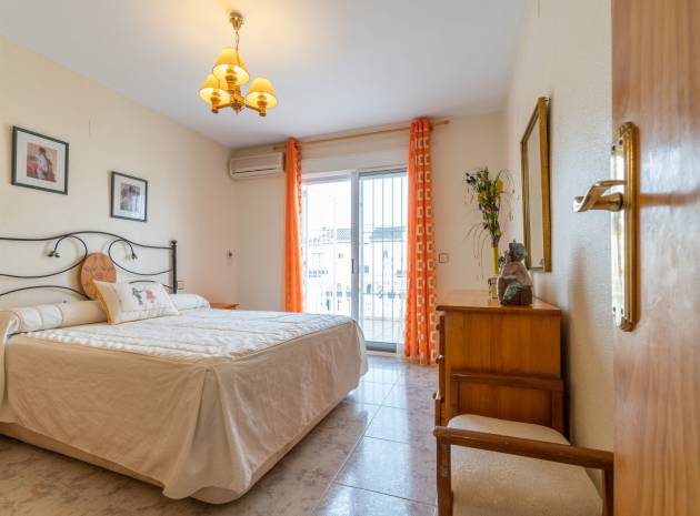 Resale - Townhouse - Playa Flamenca - las chismosas