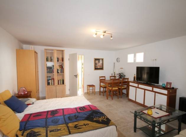 Resale - Townhouse - Villamartin - blue lagoon