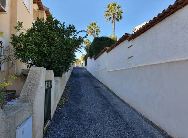 Resale - Townhouse - Villamartin - La Fuente