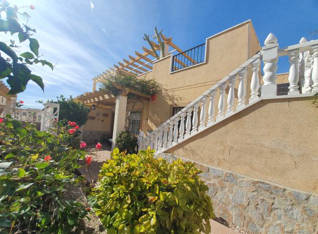 Resale - Villa - Villamartin - El Galan