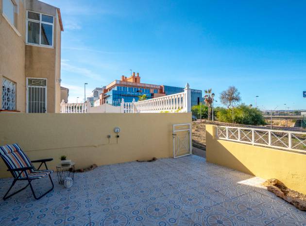 Wiederverkauf - Wohnung - Torrevieja - Baños de Europa