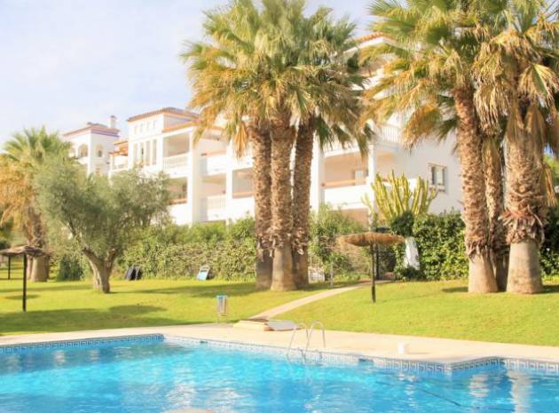 Resale - Apartment - Villamartin