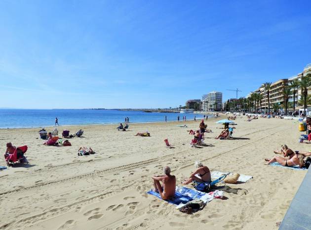 Återförsäljning - Lägenhet - Torrevieja - Beachside Torrevieja