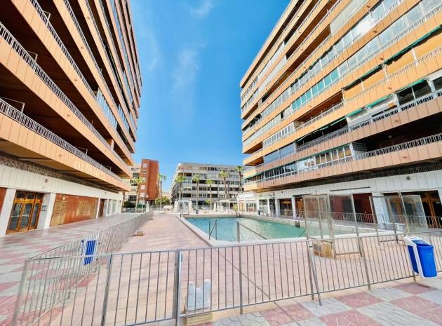 Wiederverkauf - Wohnung - Torrevieja - Beachside Torrevieja