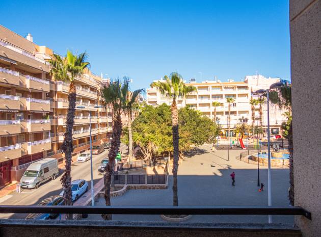 Återförsäljning - Lägenhet - Torrevieja - Beachside Torrevieja