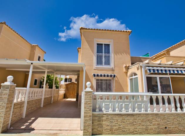 Resale - Villa - Los Balcones - lago jardin