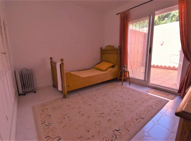 Resale - Villa - Villamartin