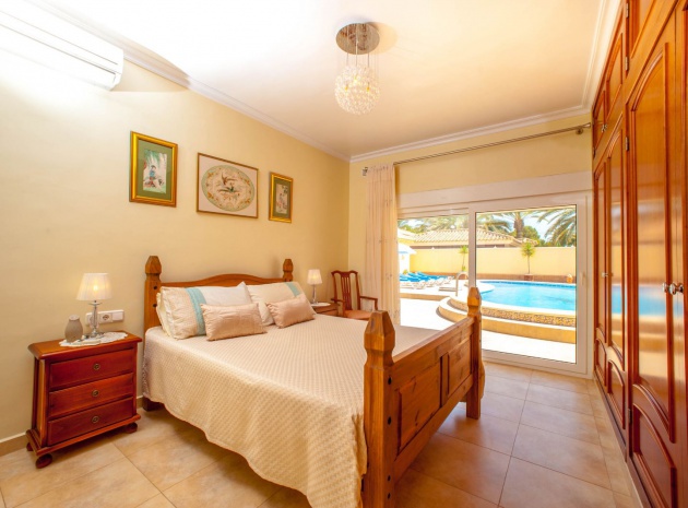 Återförsäljning - Villa - Orihuela Costa - Cabo Roig